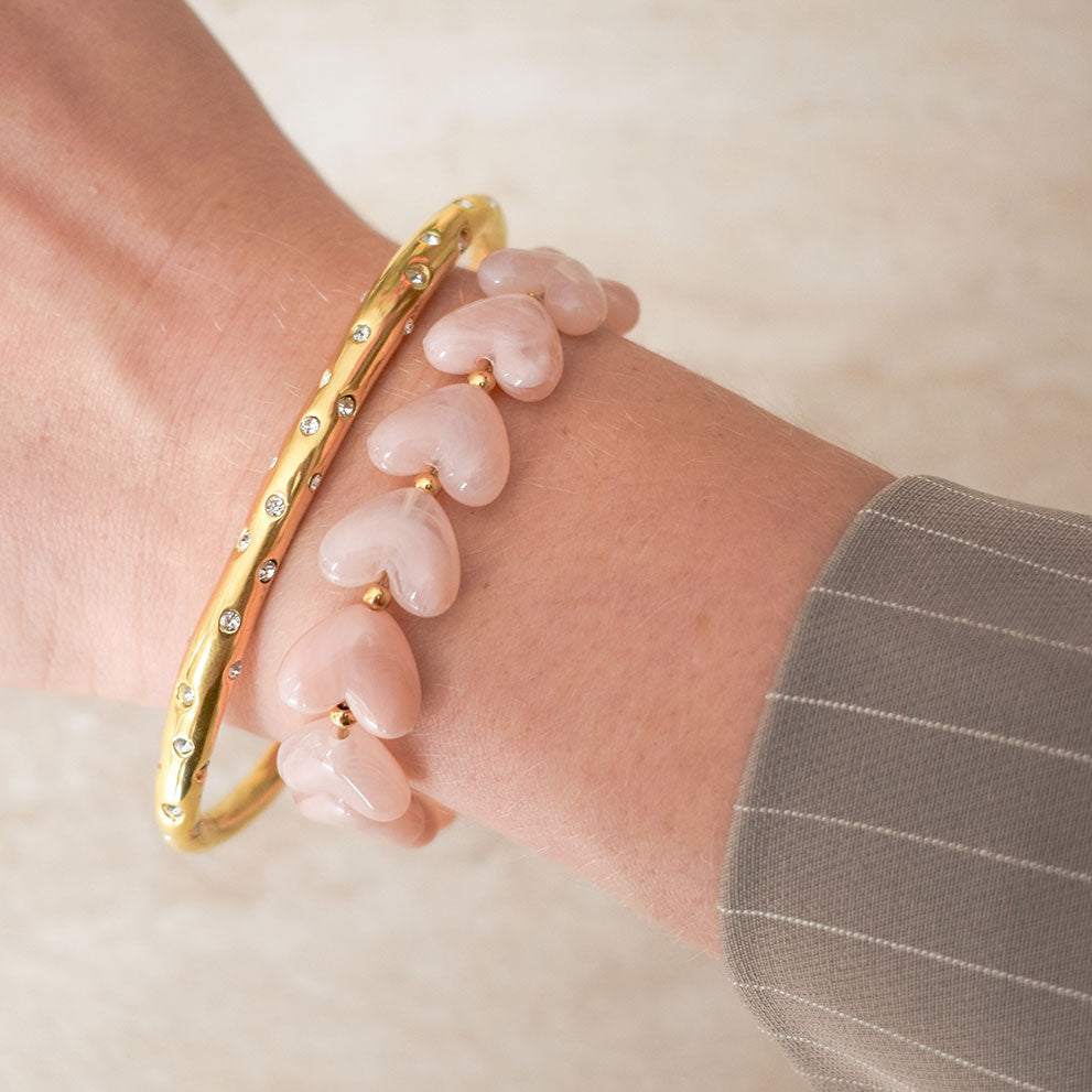 Kralen armband hartjes licht roze